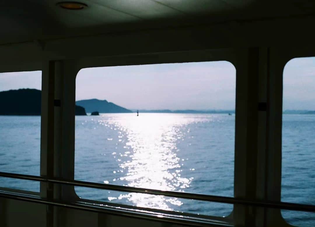 岩倉しおりさんのインスタグラム写真 - (岩倉しおりInstagram)「船に乗って。」7月10日 0時09分 - iwakurashiori