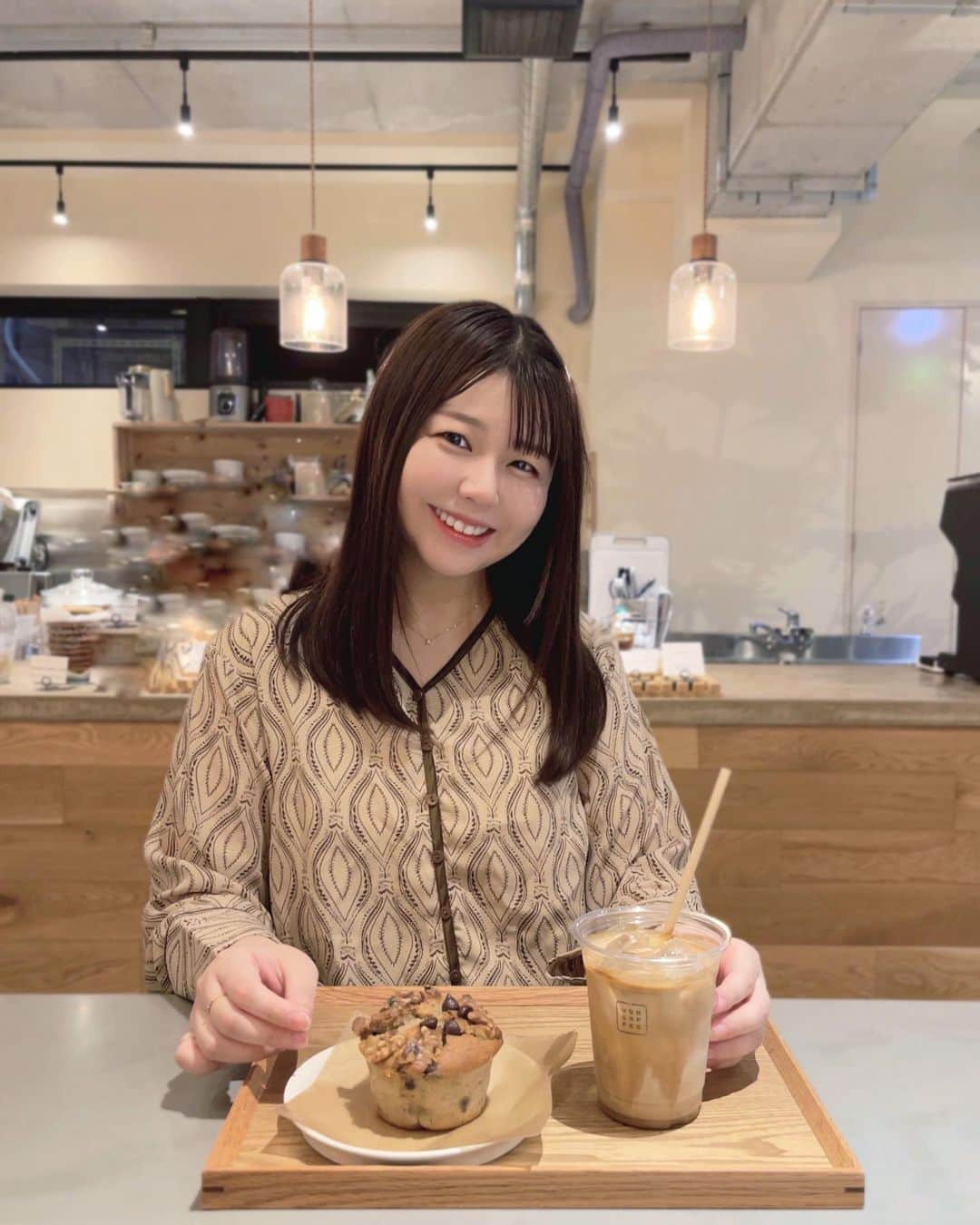 今井瞳のインスタグラム：「𓂃𖠚ᐝ ㅤㅤㅤㅤㅤㅤㅤㅤㅤㅤㅤㅤㅤ お散歩したり運動したりで 汗流してみたり 大好きなカフェ飲んでみたり ドラマや映画観たり、、、 私は集中する時はガッと入って がんばってハイみたいになるので。 ちょっと気持ちが疲れたときは 自分で自分の機嫌はちゃんと とっていきたいです＊＊＊ ㅤㅤㅤㅤㅤㅤㅤㅤㅤㅤㅤㅤㅤこれがなかなか難しいんやけど笑  日々の何よりの癒しはぽんず嬢🐈 ㅤㅤㅤㅤㅤㅤㅤㅤㅤㅤㅤㅤㅤ 皆さんにとっての 自分へのご機嫌取り方 ご褒美はなんですか？？ ㅤㅤㅤㅤㅤㅤㅤㅤㅤㅤㅤㅤㅤ 今日も1日おつかれさまです‪🫶🏻 #おやすみなさい #gn ㅤㅤㅤㅤㅤㅤㅤㅤㅤㅤㅤㅤㅤ ㅤㅤㅤㅤㅤㅤㅤㅤㅤㅤㅤㅤㅤ #カフェ巡り #カフェタイム #cafetime #카페투어　 #japanesegirl #actress  ㅤㅤㅤㅤㅤㅤㅤㅤㅤㅤㅤㅤㅤ#きょうのいまい #今井瞳」
