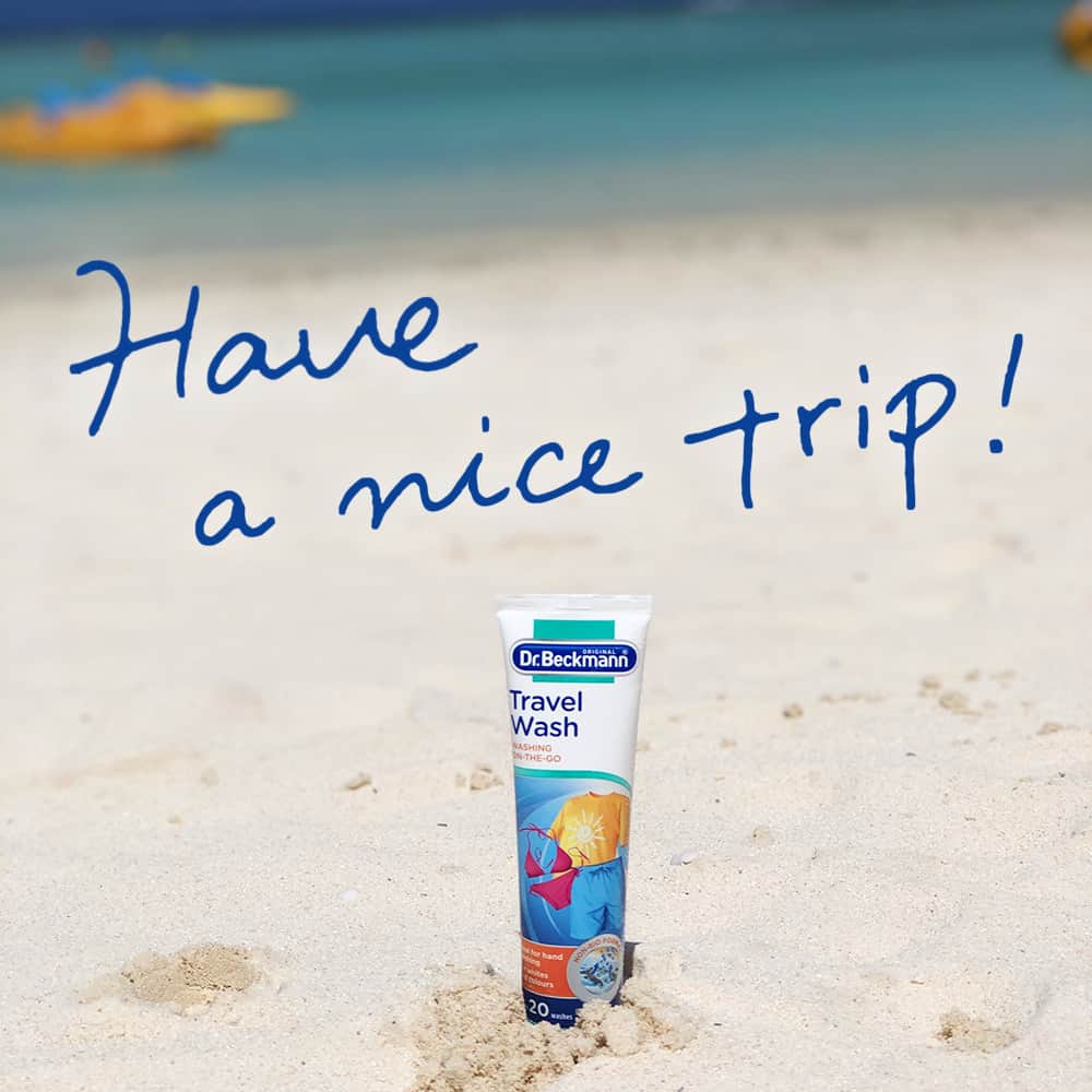 ecomfort（エコンフォート）のインスタグラム：「もうすぐ夏休みシーズンですね。 今年は久々に長期で旅行に行かれる方も多いのでは？！ 最近お問合せが多くなってきたのが、  ”ドクターベックマンのトラベルウォッシュ”。  濃縮タイプの洗濯洗剤で、硬水・軟水どちらでも効果があり、 海外どこでも使用できるんです！  我が家も5人家族になり荷物が多く、少しでも減らしたいので、 今年はこちらを旅のお供にする予定です。 靴下や下着を旅先のシンクでささっと洗えるので、 汗を沢山かく夏の旅行には、このトラベルウォッシュが大活躍！ 機内持ち込みOKなのも嬉しいです。（ビニールなどに入れて気圧対策は忘れずに！）  Have a nice Trip！！  #MS_ake」