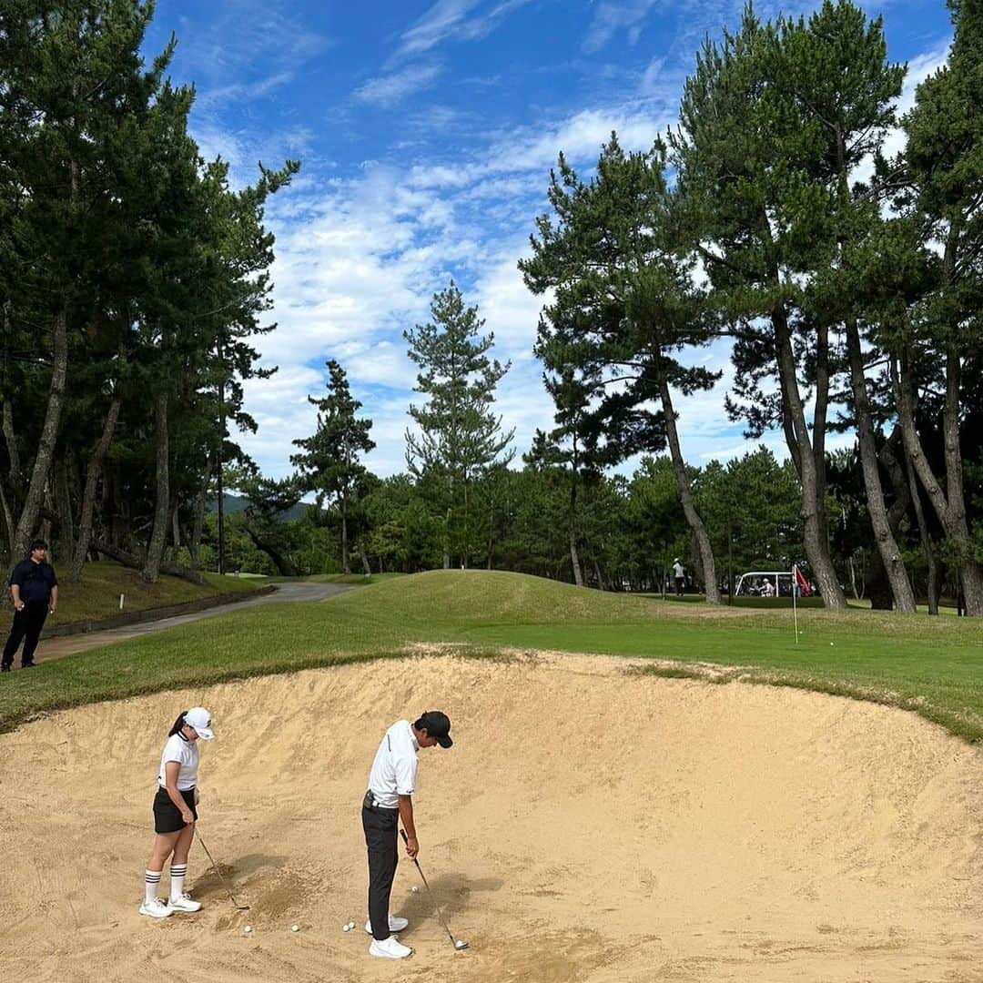 井上沙紀さんのインスタグラム写真 - (井上沙紀Instagram)「. 先日、ゴルフ場探訪にて元プロサッカー選手の 福田正博さんと共演させていただきました✨  今回2度目の出演になります！ また放送日が近づいたらお知らせします🥰  #ゴルフ場探訪 #bs朝日 #小戸ゴルフセンター  #ゼロゴルフ #オキコバランス #ブリヂストンゴルフ」7月10日 10時15分 - inouesaki_1997