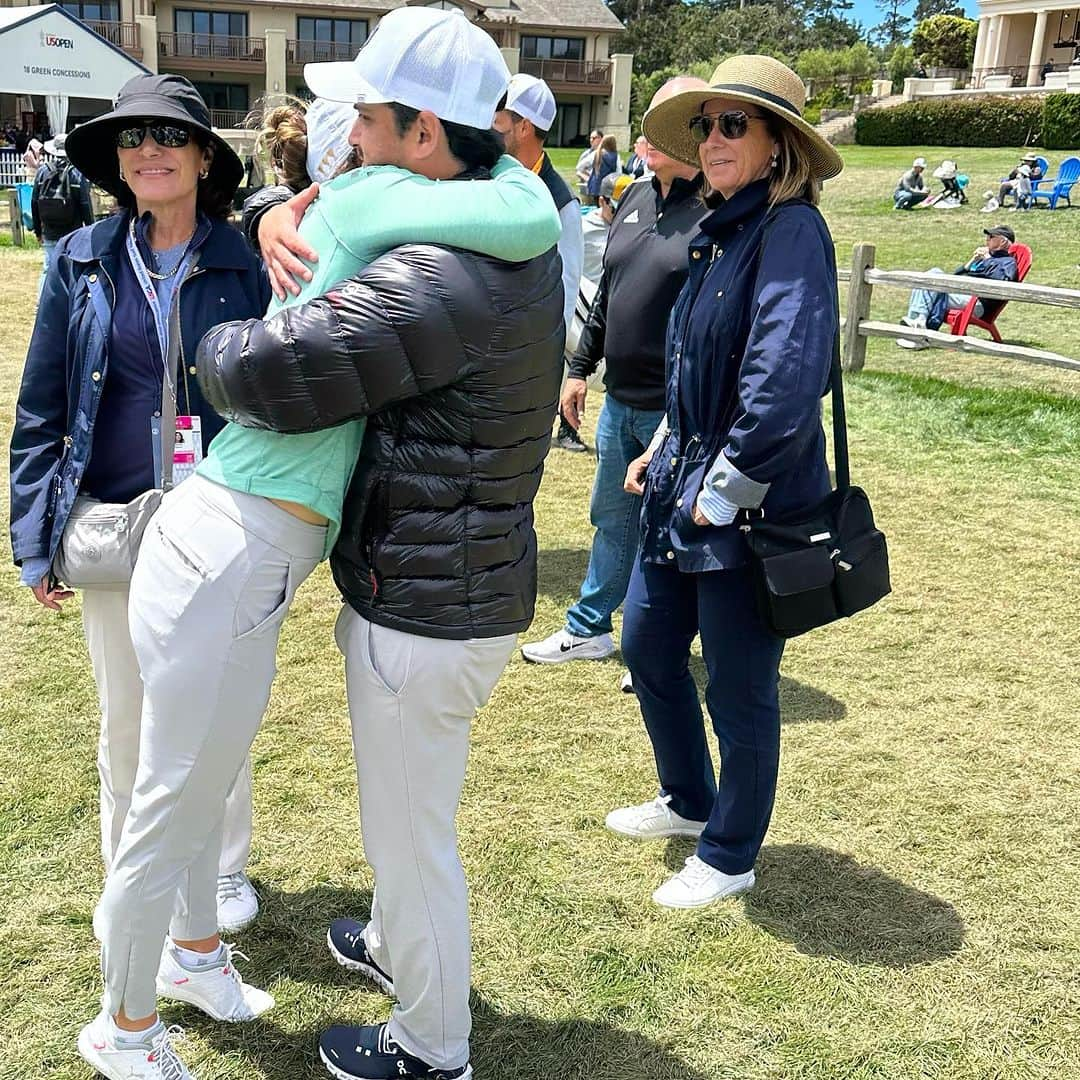 ギャビー・ロペスさんのインスタグラム写真 - (ギャビー・ロペスInstagram)「@pebblebeachresorts thank you for a phenomenal week ❤️ @usga big thank you  Solid T27 @uswomensopen  Thank you to my team and family for your endless support, push, belief and love vamos 👊🏼  ———-  Una semana muy especial en Pebble Beach, quiero agradecerle a mi equipo de trabajo y mi familia todo su esfuerzo, trabajo y confiar en mi.  Vamos 👊🏼」7月10日 10時24分 - gabylopezgolf