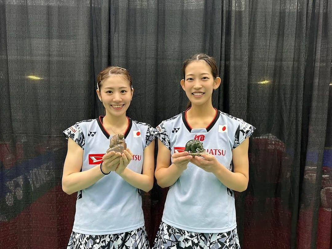 松山奈未さんのインスタグラム写真 - (松山奈未Instagram)「. . . Canada Open 2023🥇💐 15時間時差の中、沢山の応援ありがとうございました🙇🏻‍♀️ 楽しく試合することができました☺️ たくさんの周りの支えに感謝して、これからも頑張り続けます✊🏻  #canadaopen2023  Photo by: @badmintonphoto_official」7月10日 10時58分 - na3_____7mi