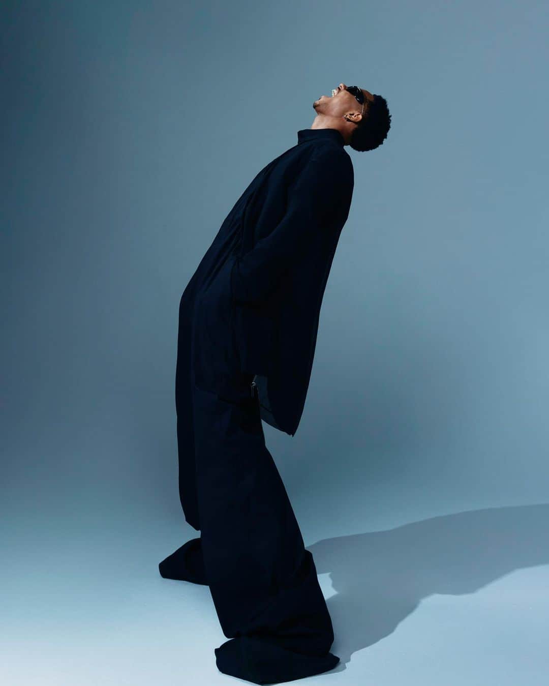 キース・パワーズのインスタグラム：「Numero Netherlands Feature  @numero_netherlands   Photographer:  @blaircaldwell Stylist:  @nicoamarca Groomer:  @thenicholeservin @3plusmanagement Stylist assistants: @_denniskim @chadserrano_ Digital tech: @mitchell_guerrero_smcphoto32 Lighting tech: @lens_face Executive assistant:  @leo_delariva Location: The Dream Factory LA Studio @dfla_studio Editor: @timiletonja Interview: @janaletonja」