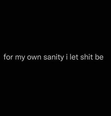 ローラ・ヴァンダーヴォートのインスタグラム：「Not worth the annoyance lol. Any once else feel this way?!!!」