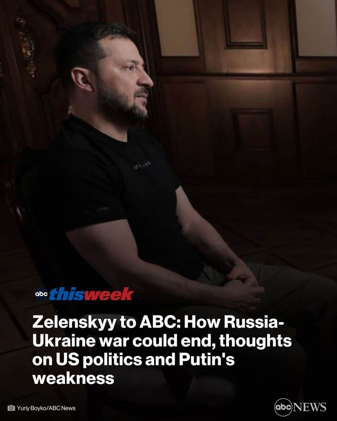 ABC Newsさんのインスタグラム写真 - (ABC NewsInstagram)「In a wide-ranging new interview with @ABCNews from his country's capital, Ukrainian President Volodymyr Zelenskyy reiterated that he would "never" agree to cede any territory to Russian invaders, including the illegally annexed Crimean peninsula — but he acknowledged another possible end to the 500-day war.  Read more about @MarthaRaddatz’s sit-down with Zelenskyy at the link in our bio. #news #politics #Ukraine」7月10日 3時15分 - abcnews