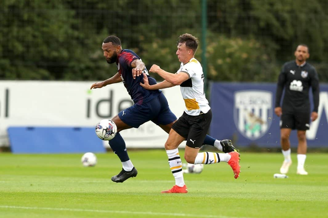 マット・フィリップスさんのインスタグラム写真 - (マット・フィリップスInstagram)「great to be back on the pitch after the last 5 months ! 😬」7月10日 3時07分 - phillips1303