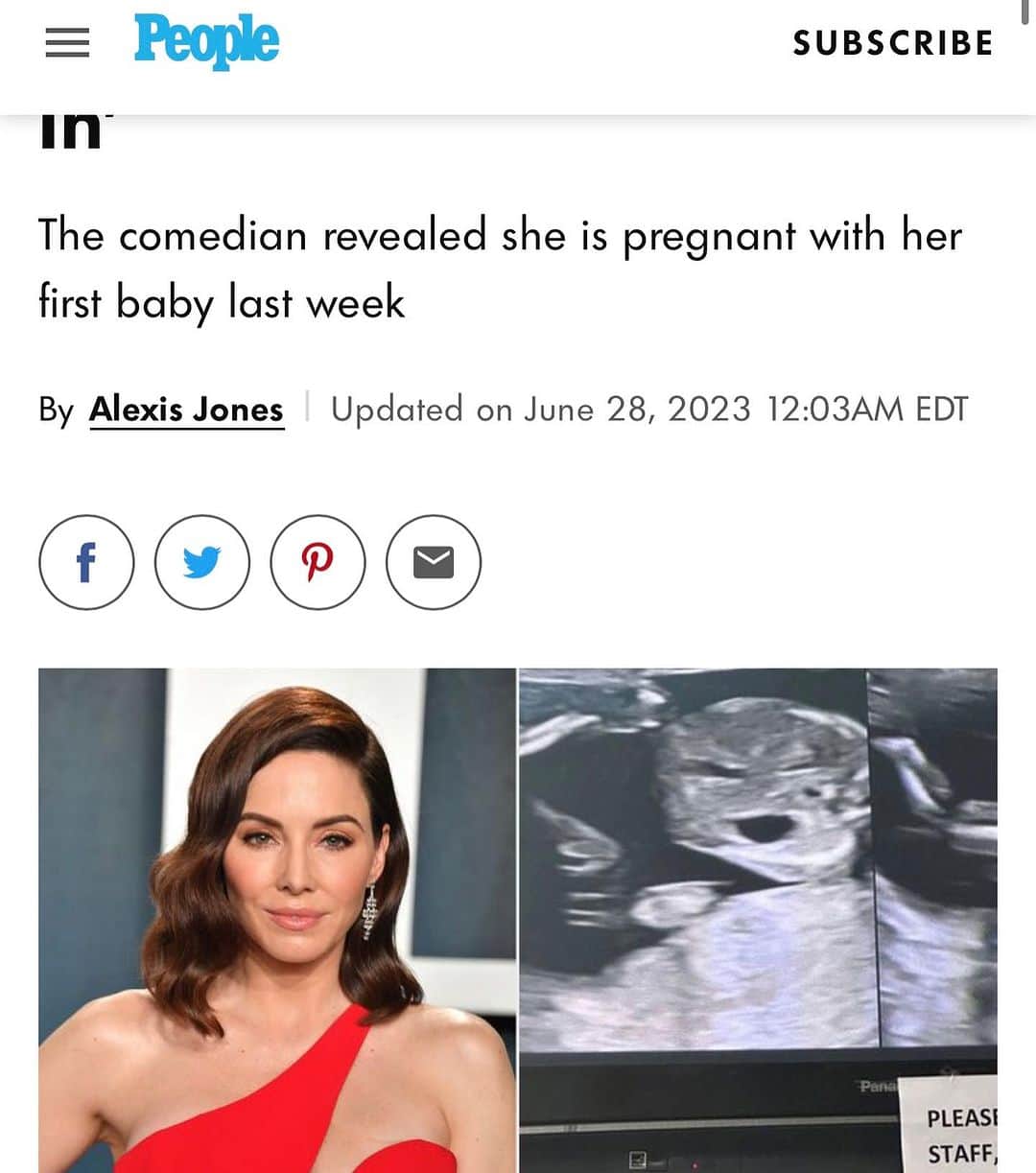 ウィットニー・カミングスのインスタグラム：「Okay let me clear this sonogram photo was a weird angle and I thought it was funny don’t panic it’s NOT actually his face 🫠」