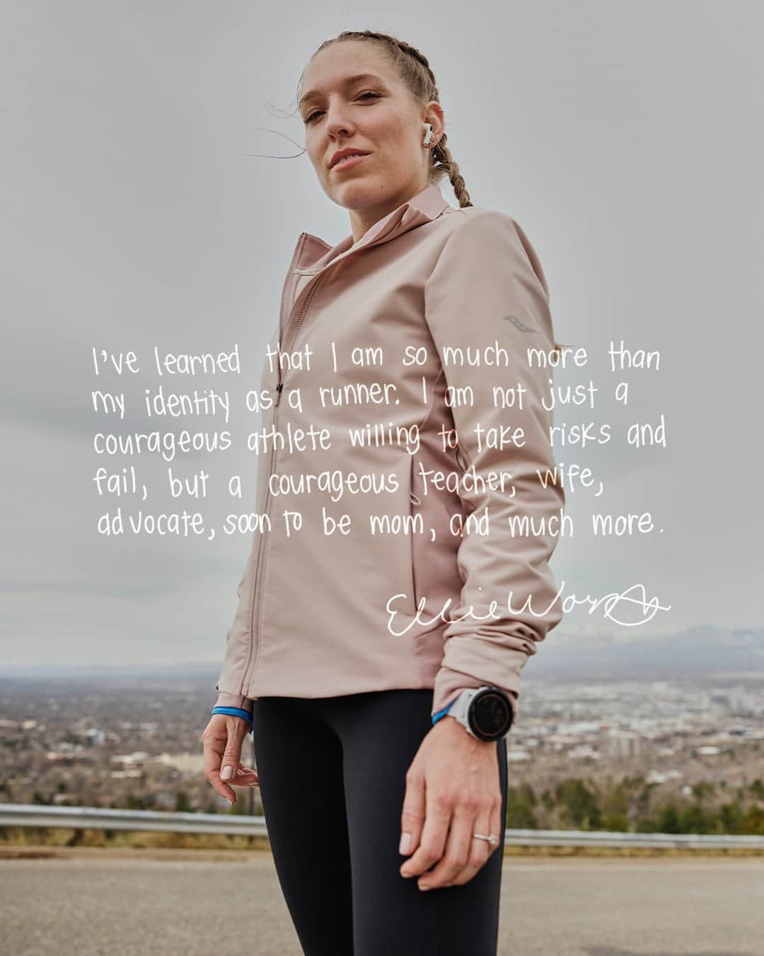 サッカニーのインスタグラム：「Embracing courage in running and beyond. Meet @ellieworun」