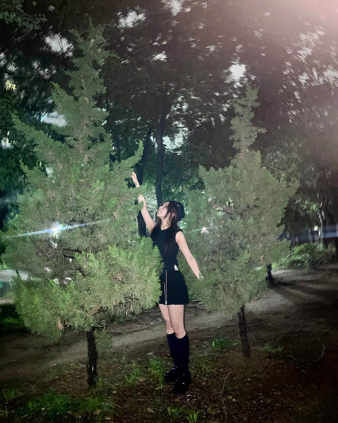 ヘランさんのインスタグラム写真 - (ヘランInstagram)「the sound of nature / I feel Ü 🌳」7月10日 5時17分 - jainros9