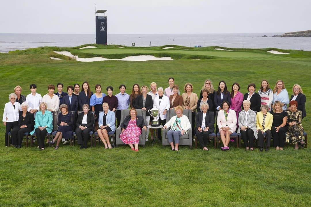 イ・ジョンウン6のインスタグラム：「- Reunion of U.S Women’s open champions🏆 Thanks @usga @pebblebeachresorts ❤️  존경하는 선수들과 함께 잊지 못할 추억 만들어준 @usga 너무 감사합니다🙏」