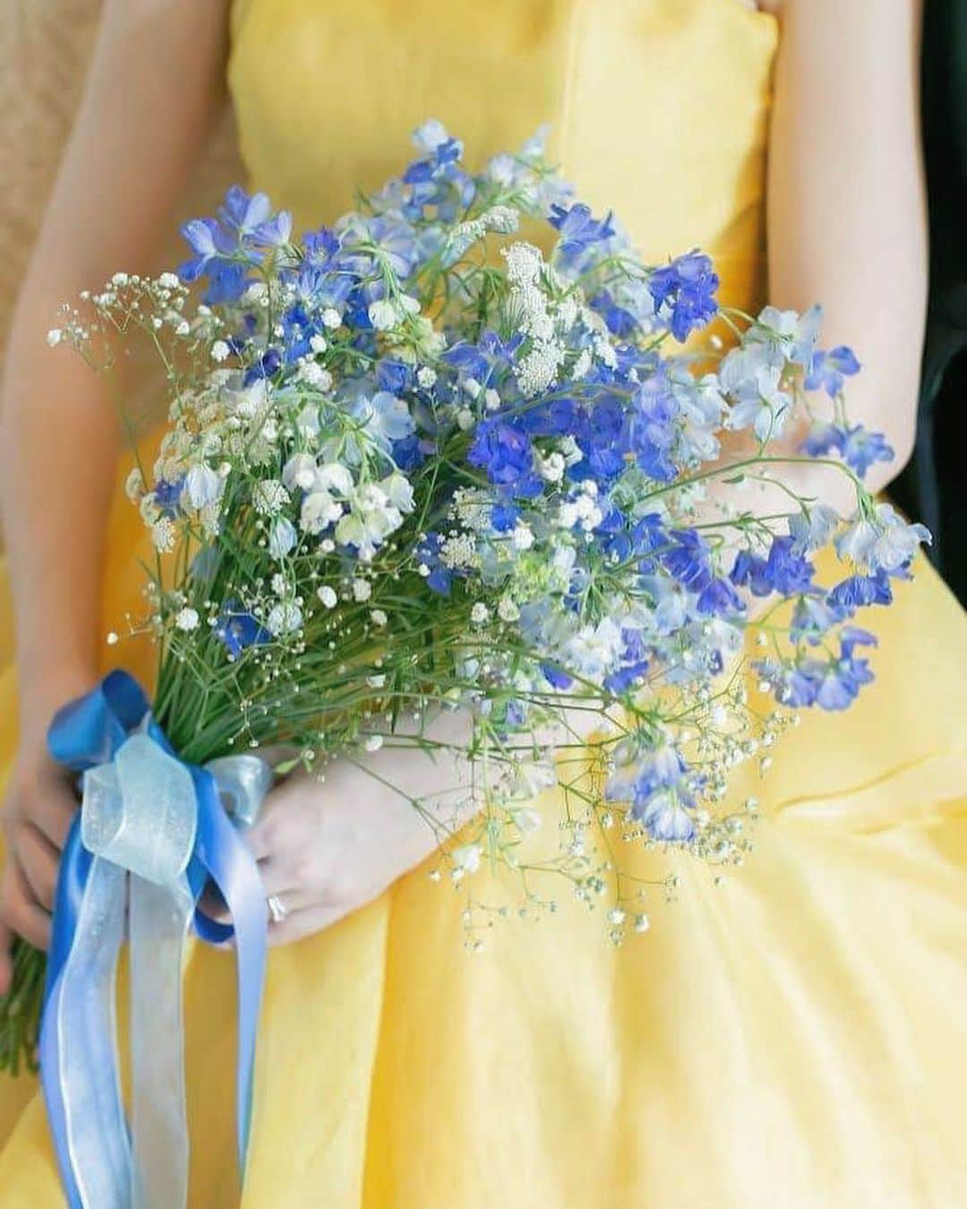 カノビアーノ福岡さんのインスタグラム写真 - (カノビアーノ福岡Instagram)「Flower💐 × Dress👗  お花とドレスの組み合わせがとても素敵です✨  お花、ドレスのお色味によって たくさんのコーディネートが叶うので お打合わせもとても楽しいものになります🌟」7月10日 8時22分 - canoviano_wedding