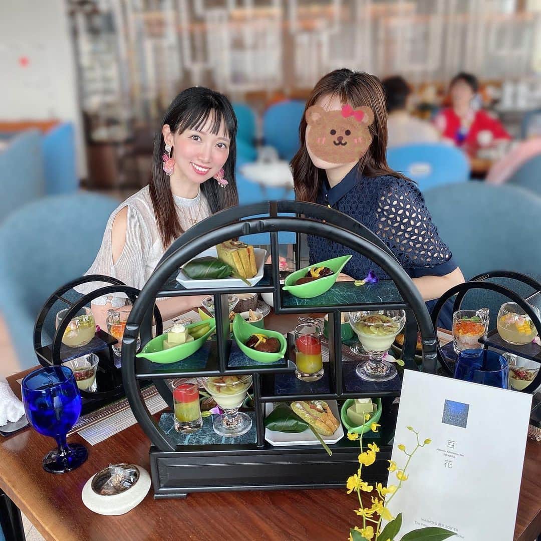 ローストパースニップ、マルメロ、カラメル玉ねぎのサラダ、プリザーブドレモン添えのレシピ