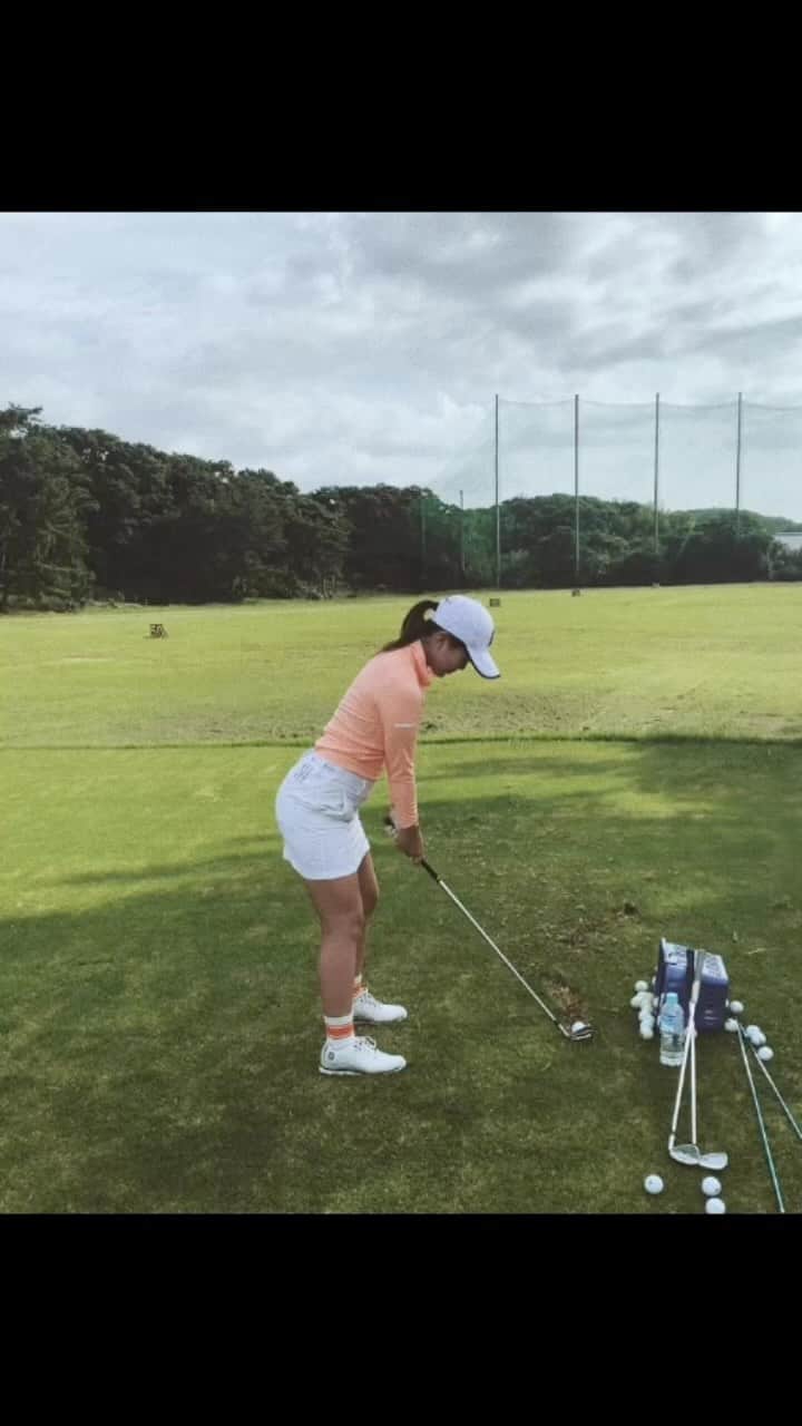 井上沙紀のインスタグラム：「過去の🏌️‍♀️ #ゴルフ #ゴルフスイング」