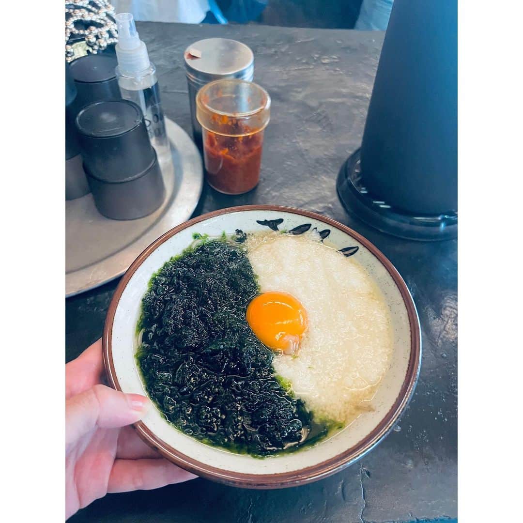 小泉みゆきのインスタグラム：「すば 立ち食い。 3分でなくなった」