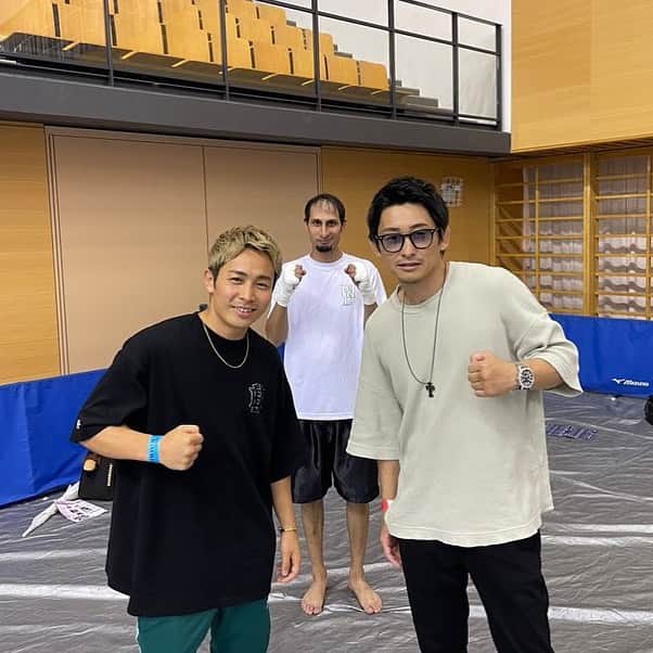 吉永啓之輔のインスタグラム：「久しぶりのたっちゃん、イムさん😎  試合お疲れ〜👍」