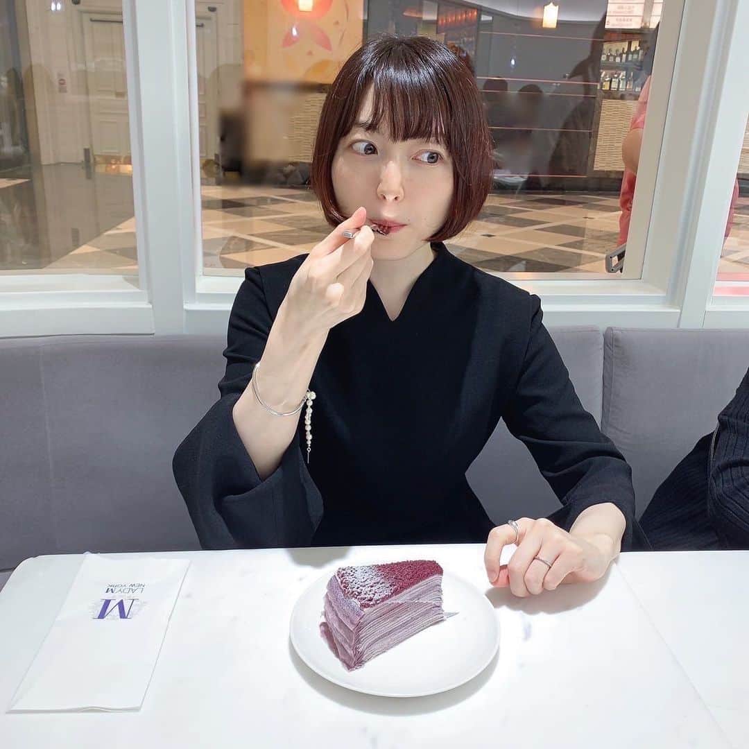 花澤香菜さんのインスタグラム写真 - (花澤香菜Instagram)「. TEMAのフェス、マカオの屋外で歌うの気持ち良かった☺️🌸オフショット！ #TEMA #TEMA2023 #花澤香菜」7月10日 9時15分 - hanazawa_kana.official