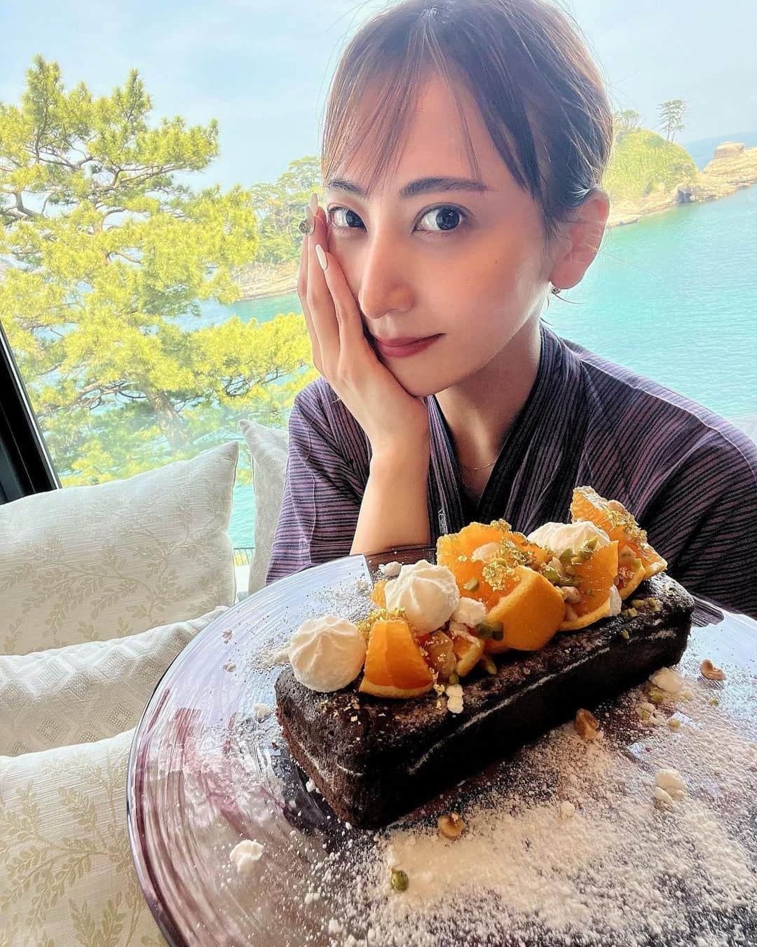 古都かなさんのインスタグラム写真 - (古都かなInstagram)「my birthday🎂💕🍓 今年も幸せなお誕生日を 迎えられてhappy💖 36歳になりました👱🏼‍♀️ 若返りたいけど、毎年思う事… 今が1番楽しい🙌✨🥳  #mybirthday #5月22日 #happyday #happytime  #お祝いしてもらえて幸せ  #人生楽しもう #t͜͡h͜͡a͜͡n͜͡k͜͡y͜͡o͜͡u͜͡💖」7月10日 9時34分 - kanachanyaai