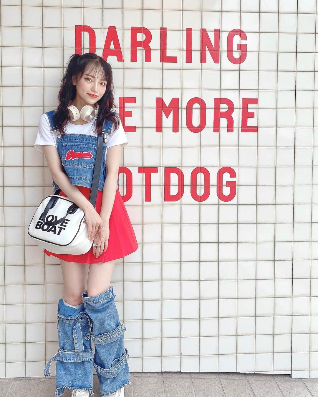 のインスタグラム：「✩‧₊˚  ❤️💙❤️💙❤️  #코디 #코디스타그램 #옷 #스타일링 #패션 #패션스타그램 #옷스타그램 #데일리록 #me #japangirl #girl #fashion #outfit #coordinate #style #code #instafashion #japan #コーデ #コーディネート #ファッション #りなちこーで」