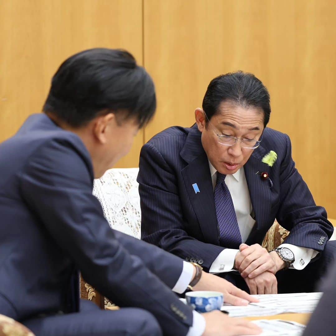 三木谷浩史さんのインスタグラム写真 - (三木谷浩史Instagram)「Good discussion with our PM.」7月10日 19時19分 - hiroshi.mikitani