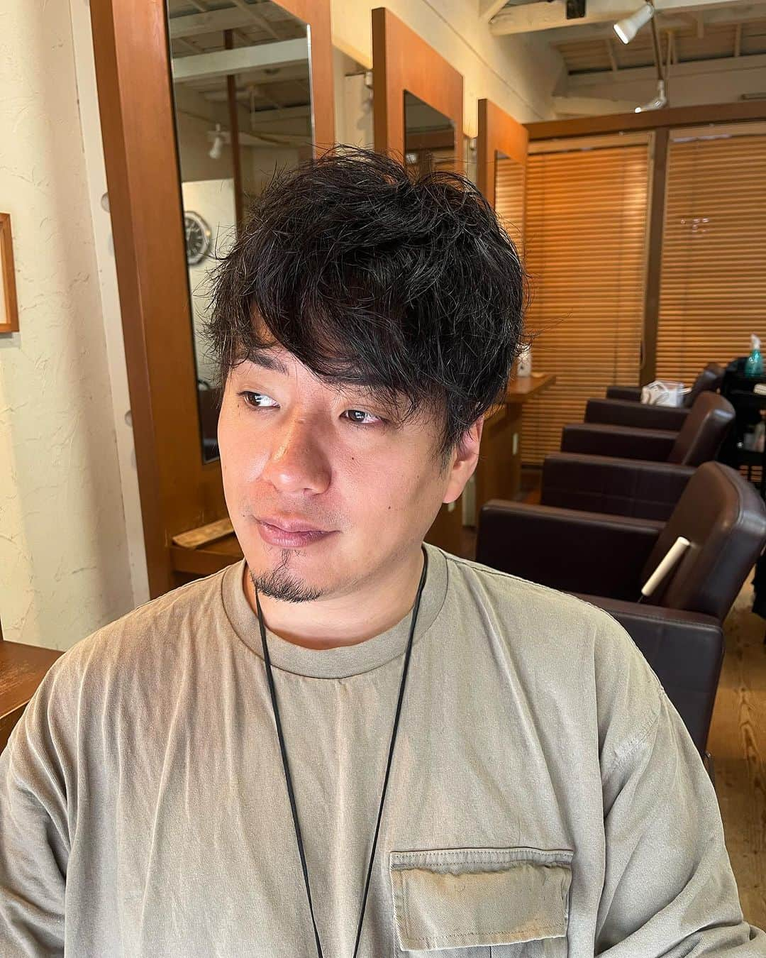 杉本知香さんのインスタグラム写真 - (杉本知香Instagram)「少し伸ばそっかなーの長さのバーベの髪型に ウォーターグリースがめちゃくちゃしっくりきました✂️✨ つつみくんもさっぱりイケメン風✂️✨  #中目黒美容室 #たけだバーベキュー #バーベ#BBQ芸人 #つつみひろき #宮迫です」7月10日 19時29分 - sugimotoc