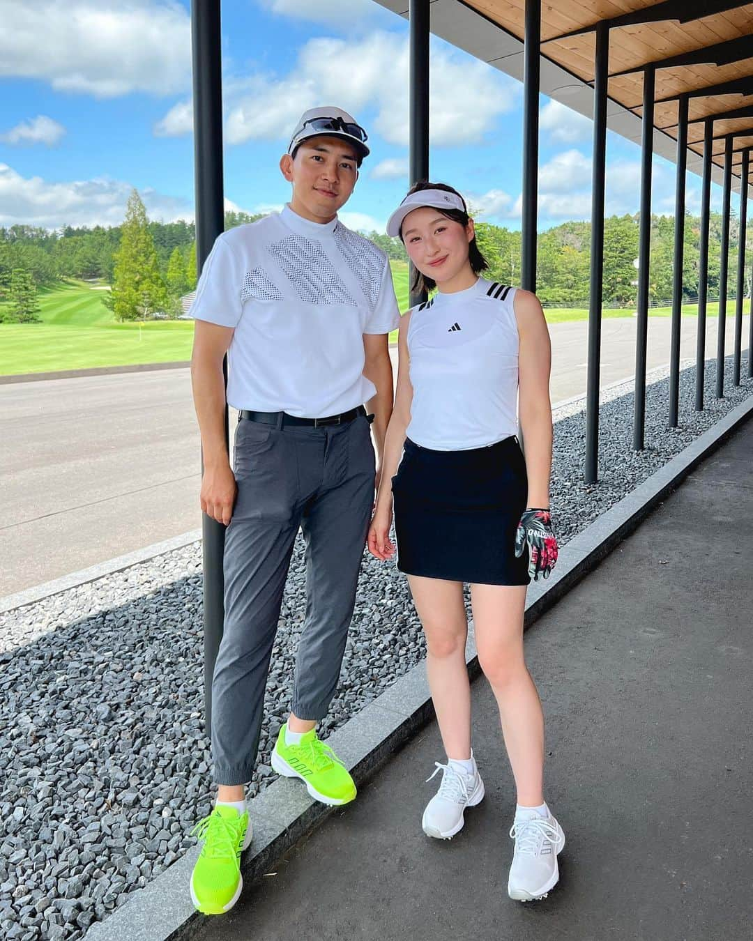 西野沙瑛のインスタグラム：「- @adidasgolf の新作シューズ【ZG23 VENT】を履いてラウンド👟  ランニングシューズのように軽いのにスパイクシューズだから グリップ力も完璧で、めちゃくちゃ快適でした！！🤍  久々のゴルフ、とっても楽しかった〜😆⛳️  #ゴルフ女子 #ゴルフ男子 #ゴルフコーデ #スポーツ女子  #ゴルフウェア #スポーツ #golf #골프 #골프스타그램 #골프장 #라운드 #골프스윙 #골프사랑 #골프레슨 #아이언샷 #스크린골프  #golfstagram #golfswing #girlsgolf #golfer #ママゴルファー」