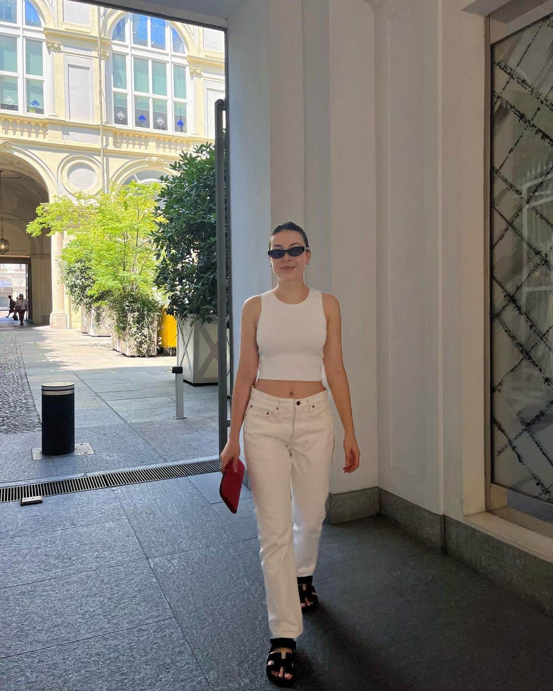 エレナ・アレジ・後藤のインスタグラム：「summer lovin’ 💛☀️🌼」