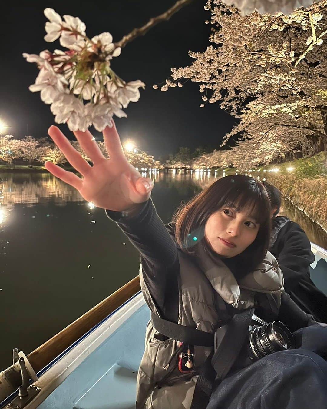 Netflix Japanさんのインスタグラム写真 - (Netflix JapanInstagram)「#オオカミちゃんには騙されない オフショットを公開📸  青森の桜を見に出かけた #桜子 #トモキ #ロビン をピックアップ！この３人のドラマは本編で！  #ネトフリオオカミ #Netfflix #ネットフリックス #ネトフリ」7月10日 20時00分 - netflixjp