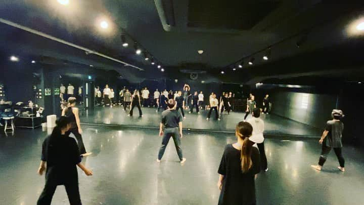 黒須洋壬のインスタグラム：「黒須洋嗣 JAZZ CLASS 2023.July.10  @danceworks_jpn  @xross  #天国 #dios #dance #jazzdance #tokyo #japan」