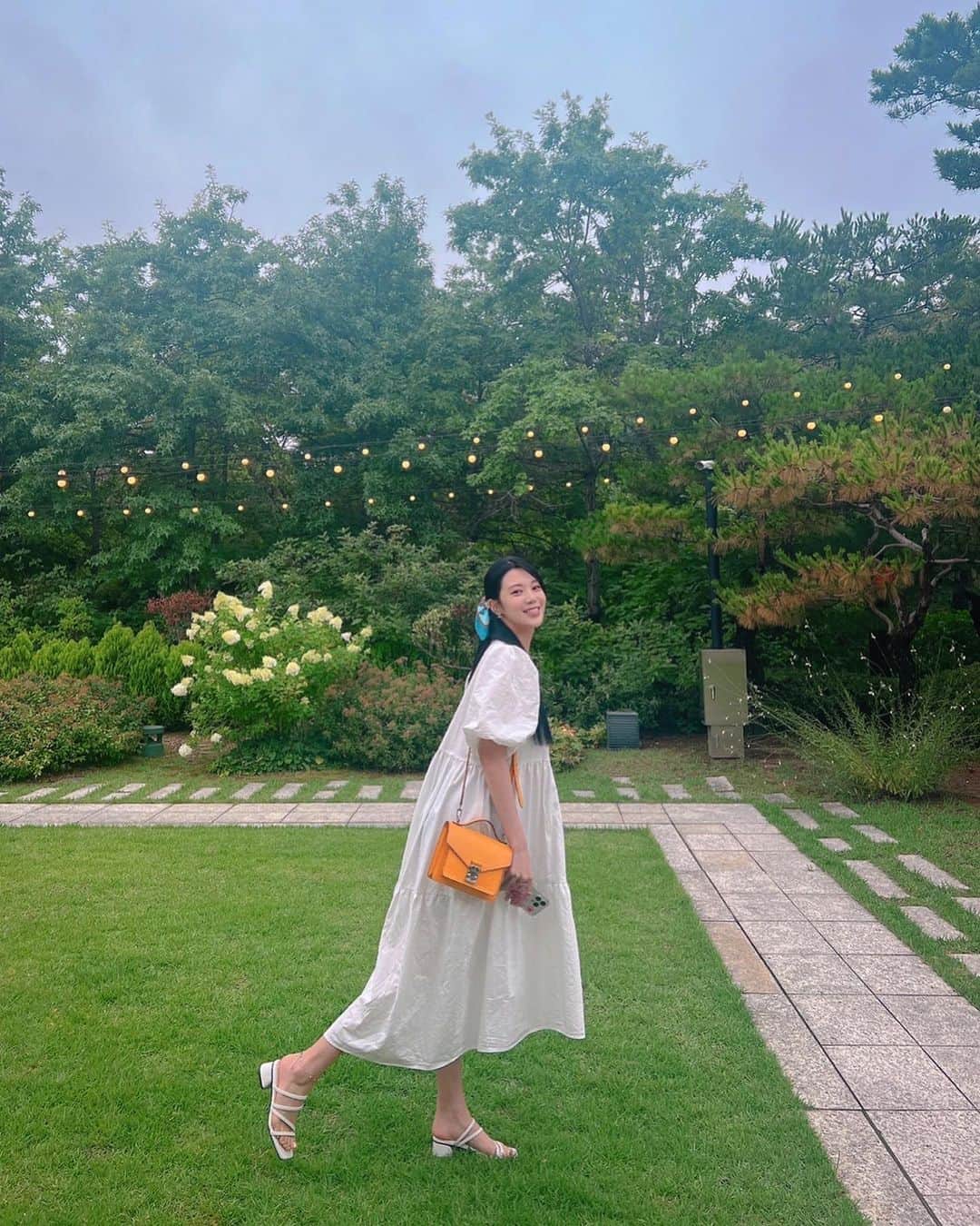 リジ のインスタグラム：「🌱」