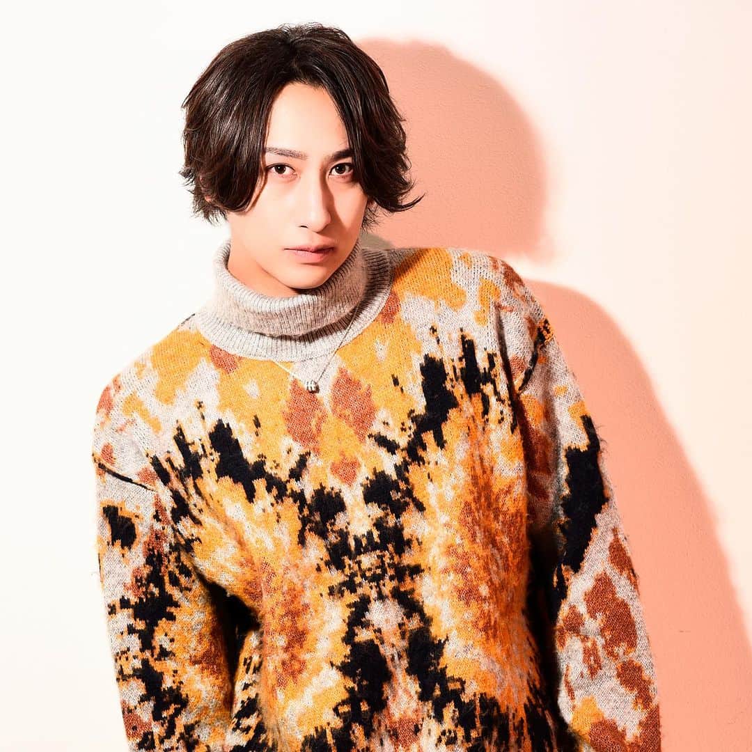 のインスタグラム：「スタッフ紹介  【華威】常務取締役  🏆月間2000万Player🏆  圧倒的実績と実力を常に示し続け TOPDANDYを長年牽引する 安定感抜群の現役最高幹部🔥」