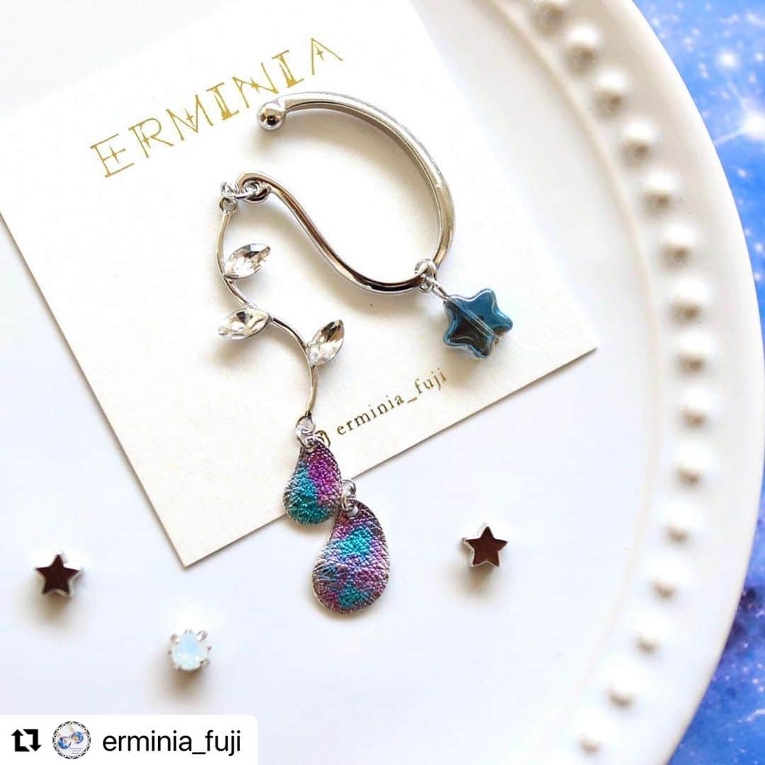 パーツクラブ Partsclub 公式アカウントさんのインスタグラム写真 - (パーツクラブ Partsclub 公式アカウントInstagram)「#Repost @erminia_fuji さん ・・・ パーツクラブ公式アンバサダーを務めております𓂃⋆꙳ @partsclub_official   今回は、シルバーカラーのパーツを使って クールだけど可愛いイヤーフックを作りました✨  パーツに着色レジンで色をつけて 組み合わせるだけで作れるので とっても簡単です🌟  イヤーフックは私も愛用している とってもおすすめな金具です✨ 付け心地も良くて耳も痛くならなくて 重宝しています☺️  制作リールもupしていますので、 @erminia_fuji からご覧ください✨  使用素材はスワイプしてくださいね👆  #レジンアクセサリー#パーツクラブ#パーツクラブファン#パーツクラブ公式アンバサダー#partsclub#イヤーフック#イヤーカフ#ハンドメイドアクセサリー」7月10日 20時07分 - partsclub_official