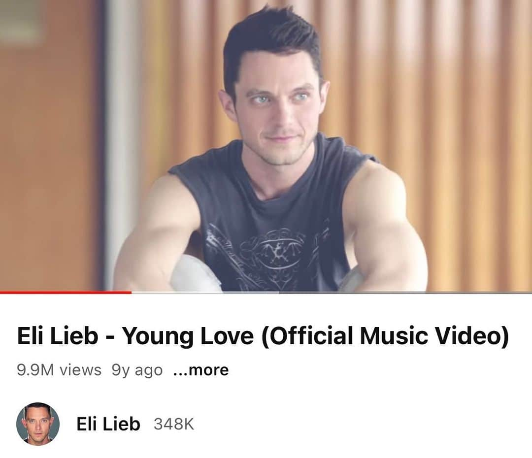 イーライ・リエブのインスタグラム：「I cannot believe that Young Love is 10 years old today 🤯 When I put it out, I had a total of 1 million views on all of my YouTube videos. Now, 10 years later, Young Love alone has 10 million views,  I have almost 60 million total YouTube views, and over 500k followers across all my social media. So… THANK YOU FOR THE TREMENDOUS SUPPORT ALL OF THESE YEARS!! Im so grateful 🙏🏻💖」