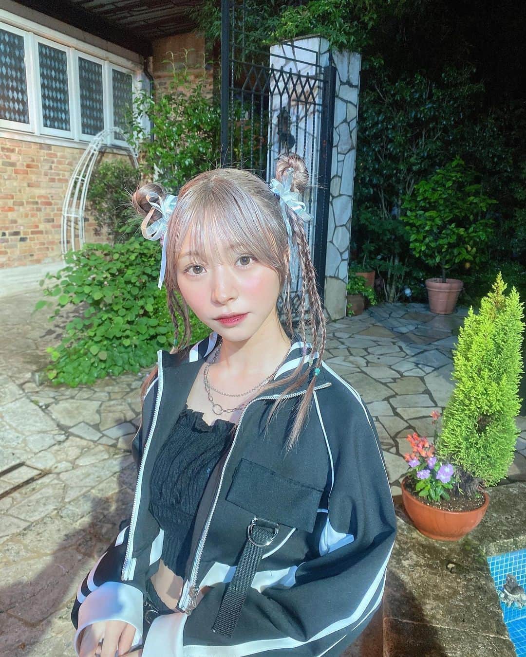 美南れなのインスタグラム：「ずっとやってみたかった髪型！ちょっと不安だったけど褒めてくれて嬉しい〜😖」