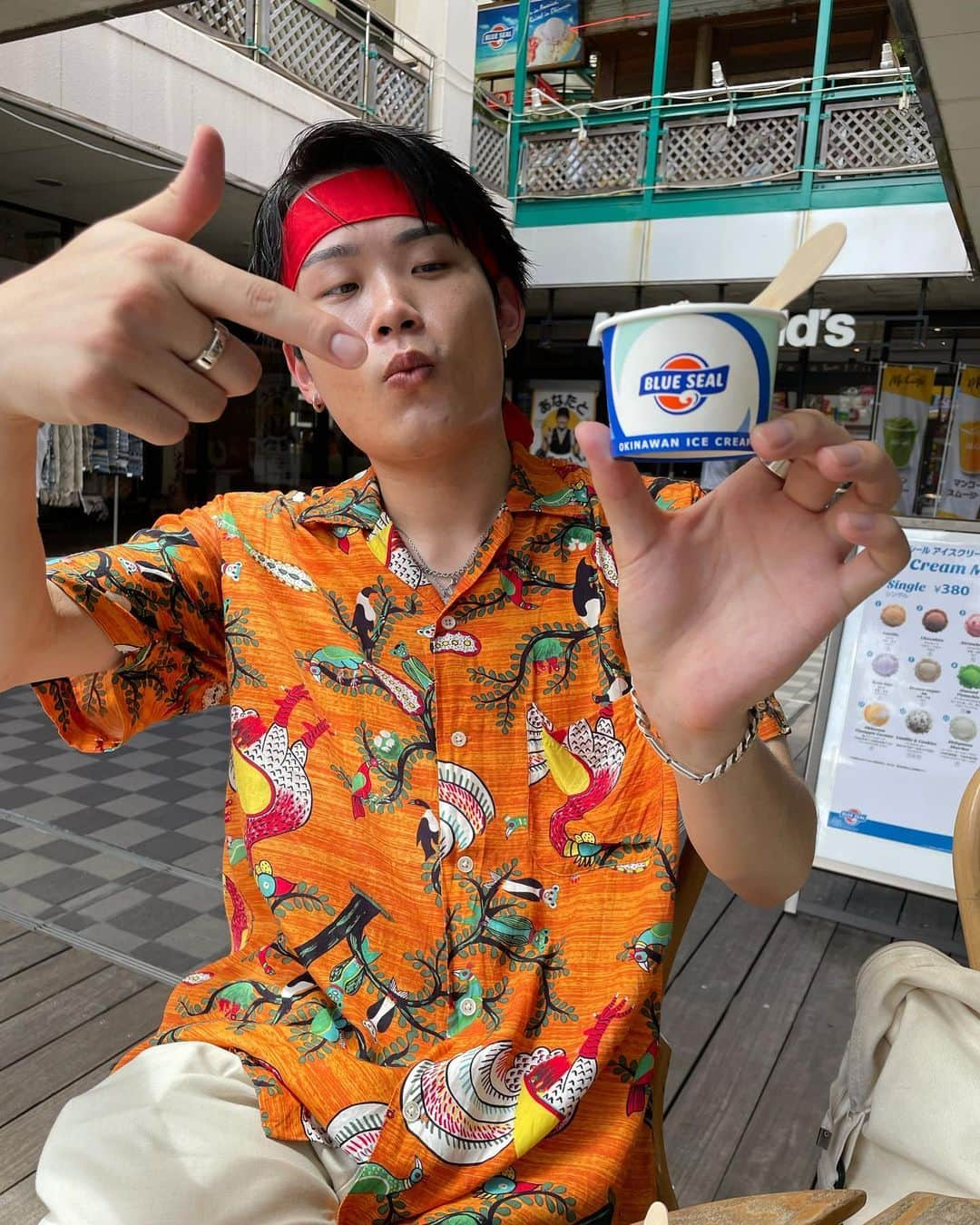 タクさんのインスタグラム写真 - (タクInstagram)「今日から沖縄WEEK🌺🌴 全部見てくれたら嬉しいな！ 次はもっとゆっくりしたい。  #沖縄 #古着 #沖縄でもちゃんとやらかしまた😊」7月10日 20時19分 - accidenters.taku