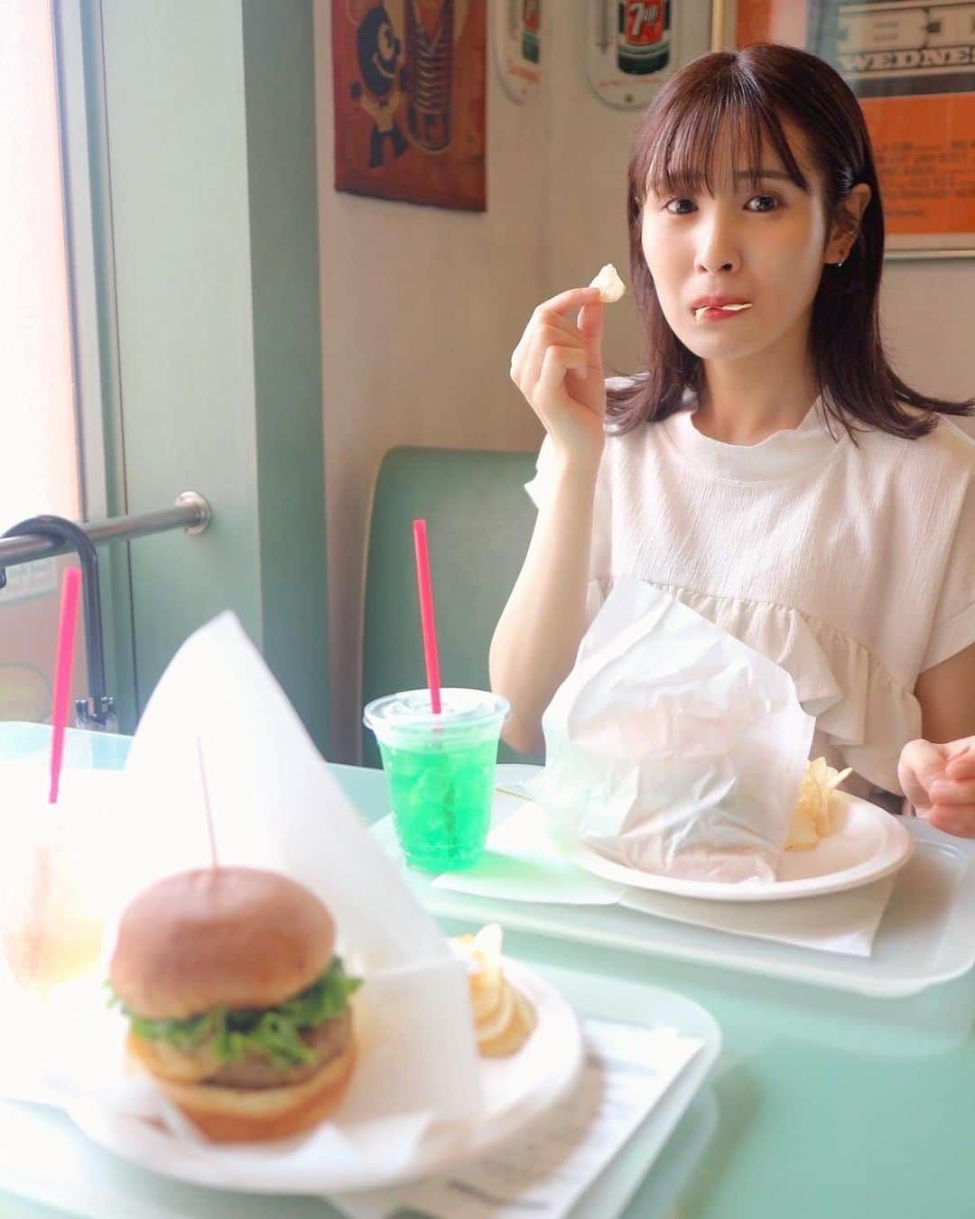 川崎優菜さんのインスタグラム写真 - (川崎優菜Instagram)「. . . ♡♡♡  #ハンバーガー　#お台場　#お台場グルメ  #お台場カフェ #もぐすたぐらむ  #instagram  #instagood  #instafood  #fashion #food #japan #tokyo #follow_me」7月10日 20時20分 - yuna.kawasaki.29