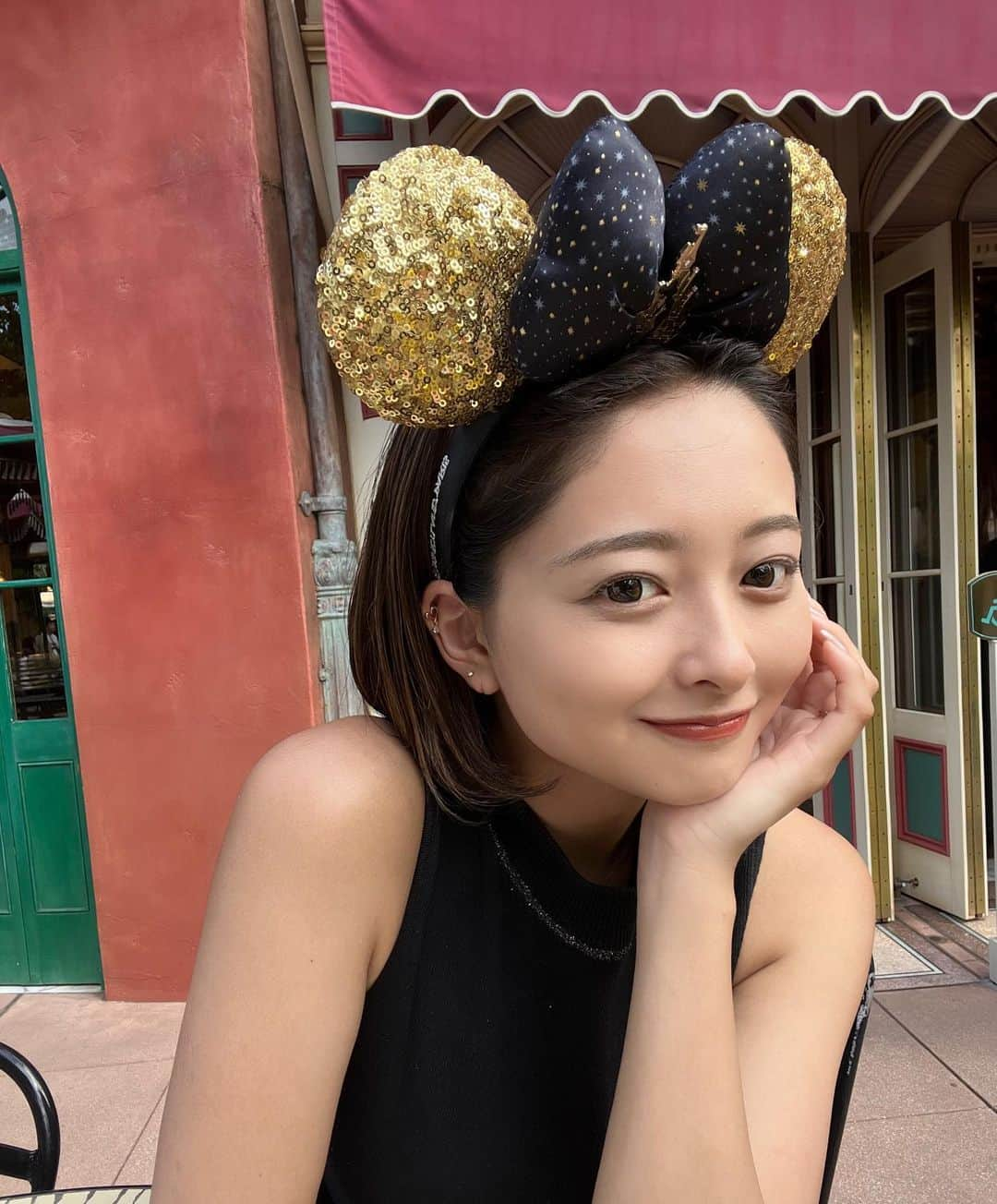 HANAさんのインスタグラム写真 - (HANAInstagram)「Disney🐭♡ あっつすぎた〜🥵 けど最強に楽しかった(˶' ᵕ ' ˶)  #disneyland #disneyworld #ディズニーコーデ #ディズニーランド」7月10日 20時24分 - hana_6499