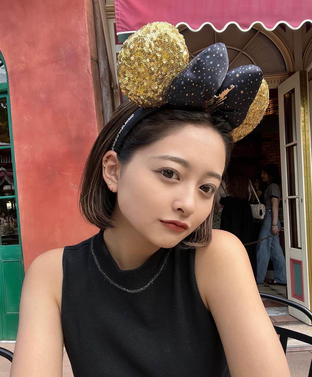 HANAのインスタグラム：「Disney🐭♡ あっつすぎた〜🥵 けど最強に楽しかった(˶' ᵕ ' ˶)  #disneyland #disneyworld #ディズニーコーデ #ディズニーランド」