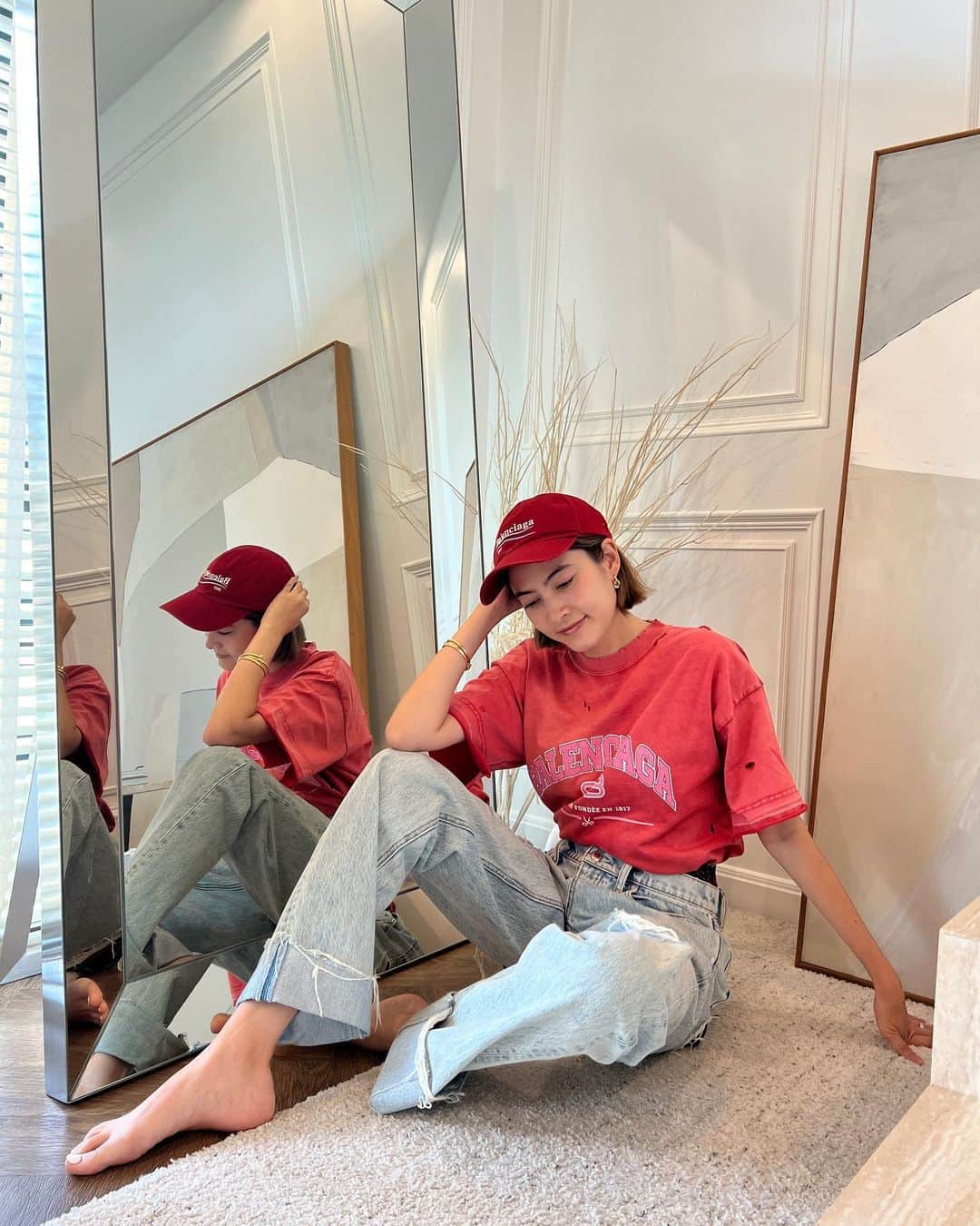 マギー・ラースリー・バーレンシエガーのインスタグラム：「Always look on the bright side of life. 🌈」