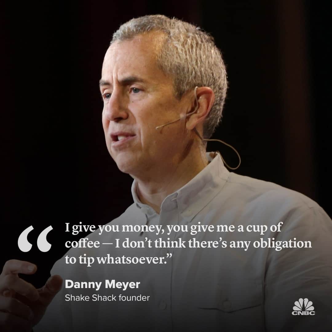 CNBCのインスタグラム：「Restaurateur Danny Meyer doesn’t think customers need to tip when they pick up takeout or buy coffee.⁠ ⁠ Meyer founded Shake Shack and serves as chair of its board. The burger chain added tipping to its restaurants last year. He also founded Union Square Hospitality Group, which mostly operates full-service restaurants. ⁠ ⁠ Meyer has a complicated history with tipping. In 2015, he announced his restaurants would no longer accept tips in an effort to narrow the income gap between servers and cooks. Five years later, as many of Meyer’s restaurants reopened their doors during the Covid pandemic, he reversed the decision.⁠ ⁠ Do you tip when you buy a cup of coffee? More details on Meyer’s comments at the link in bio.」
