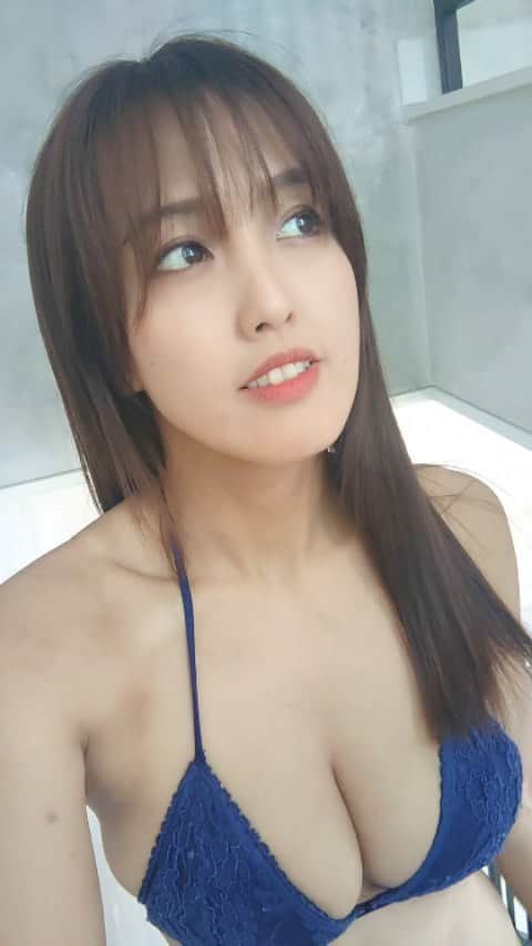 日里麻美のインスタグラム：「狙っていきましょ」