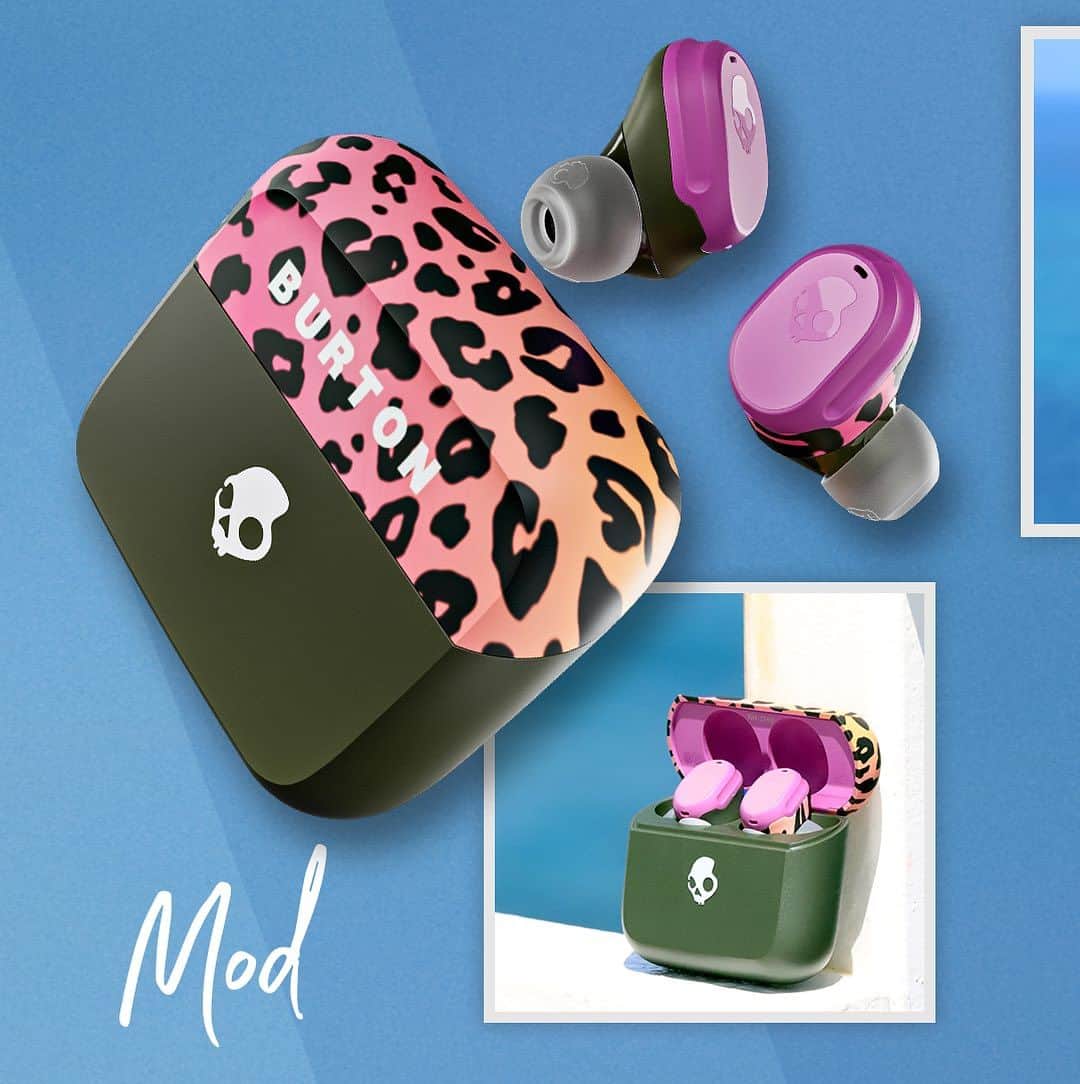 Skullcandy Japanのインスタグラム：「Burton Mod⛰️💀  - マルチポイント - 高音質通話 - 小型、軽量、抜群フィット - 外部音取り込み - 最長34時間再生 - 単体使用 - IP55 防水 - 落としても探せるTile  サマーセール開催中！ 詳しくは公式サイトSkullcandy.jpにて！」