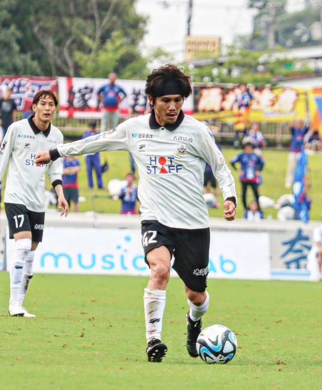 ＦＣ岐阜さんのインスタグラム写真 - (ＦＣ岐阜Instagram)「. MATCH PHOTO📸 vs 奈良クラブ  #fcgifu #FC岐阜 #MOVEYOURHEART #藤谷匠 #ンドカチャールス #生地慶充 #宇賀神友弥 #茂木秀 #柏木陽介 #窪田稜 #村田透馬 #川上竜 #松本歩夢」7月10日 12時58分 - fcgifu