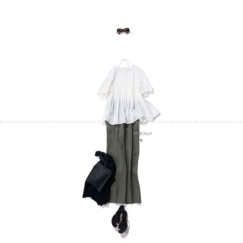 のインスタグラム：「・ NEW♦️Coordinate  ・ 2023-07-10 ・ シックに甘く ・ tops :  #ballsey #miran outer : #johnsmedley pants :  #berwich accessory : #marascalise #ninaandjules bag : #swaraj shoes : #maurodebali other : #pagani ・ #kkcloset #kkshop #菊池京子 #kyokokikuchi #coordinate #コーディネート #code #ootd #happy #follow #outfit #kotd #カジュアル #style #fashion #ファッション  #jewelry #italy #リネンパンツ #cardigan #pants」
