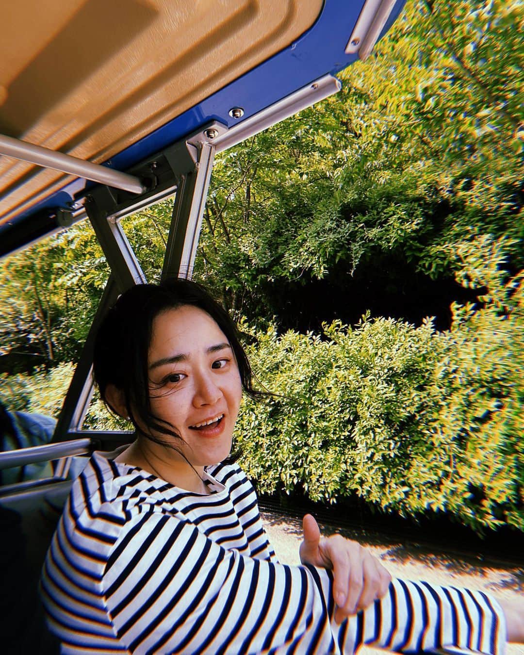 ムン・グニョンのインスタグラム：「⠀⠀⠀⠀⠀⠀⠀⠀⠀⠀⠀⠀⠀⠀⠀⠀ 흘러가는 마음 따라-  #봄이어느새여름이되고 #잘도흘러간다시간은 #Day2852💋」