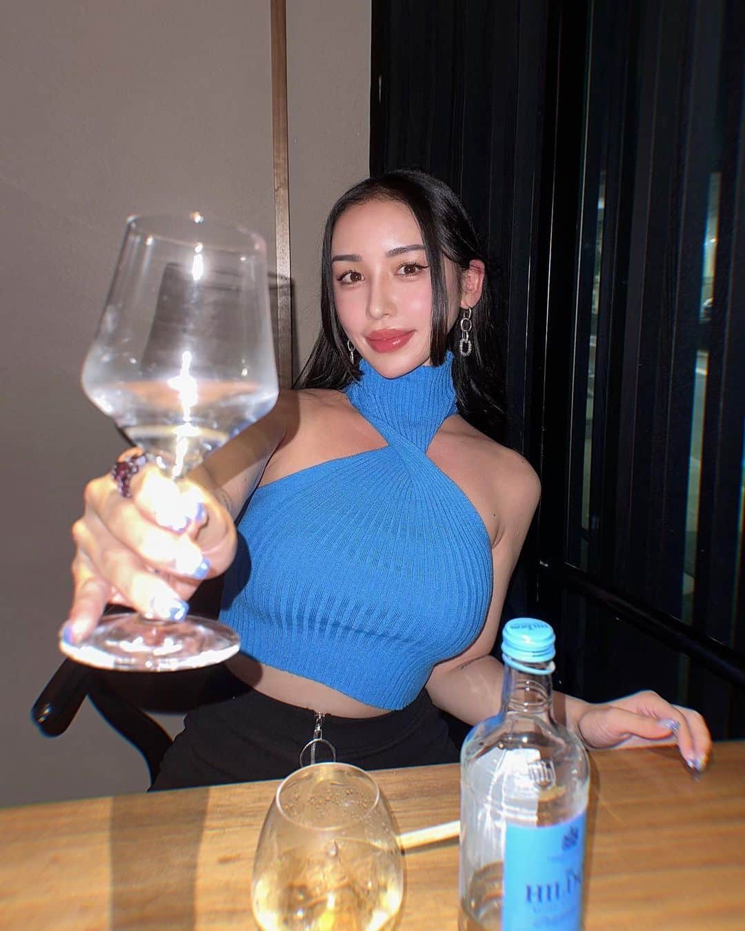 葉月のインスタグラム：「💧おいちー！💧  #お上品な下品」