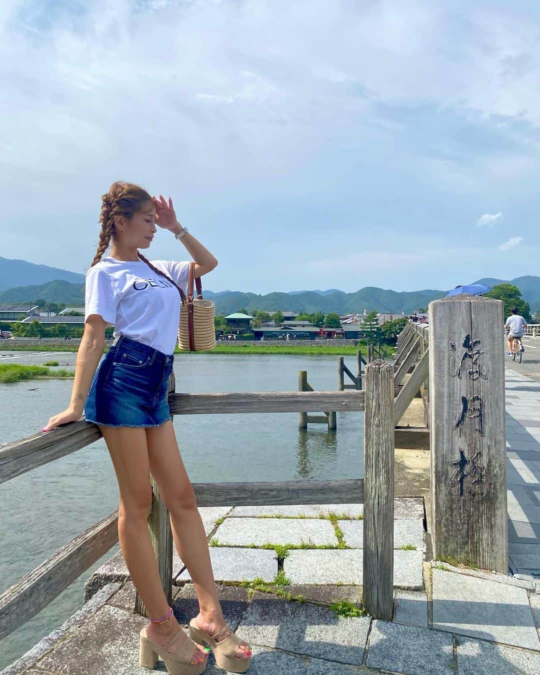 MARIKOのインスタグラム：「. . 京都🍁🍵🤍 連続投稿🙏🙏おちまい . . . . #渡月橋 #京都#kyoto」