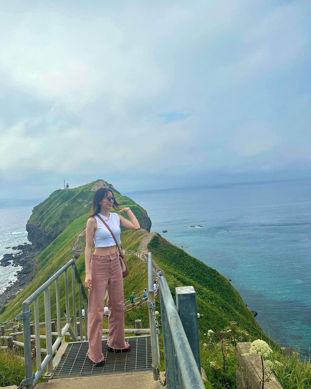 農海姫夏さんのインスタグラム写真 - (農海姫夏Instagram)「北海道の絶景🫣⛰🌊」7月10日 16時40分 - hina_noumi