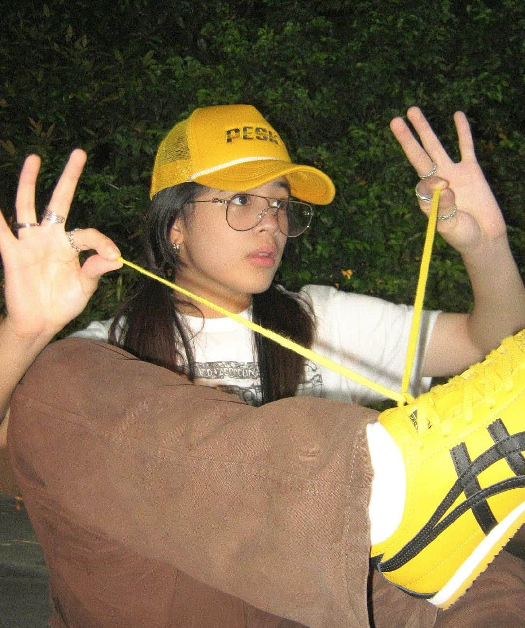 Niana Guerreroのインスタグラム：「yellow how r u」