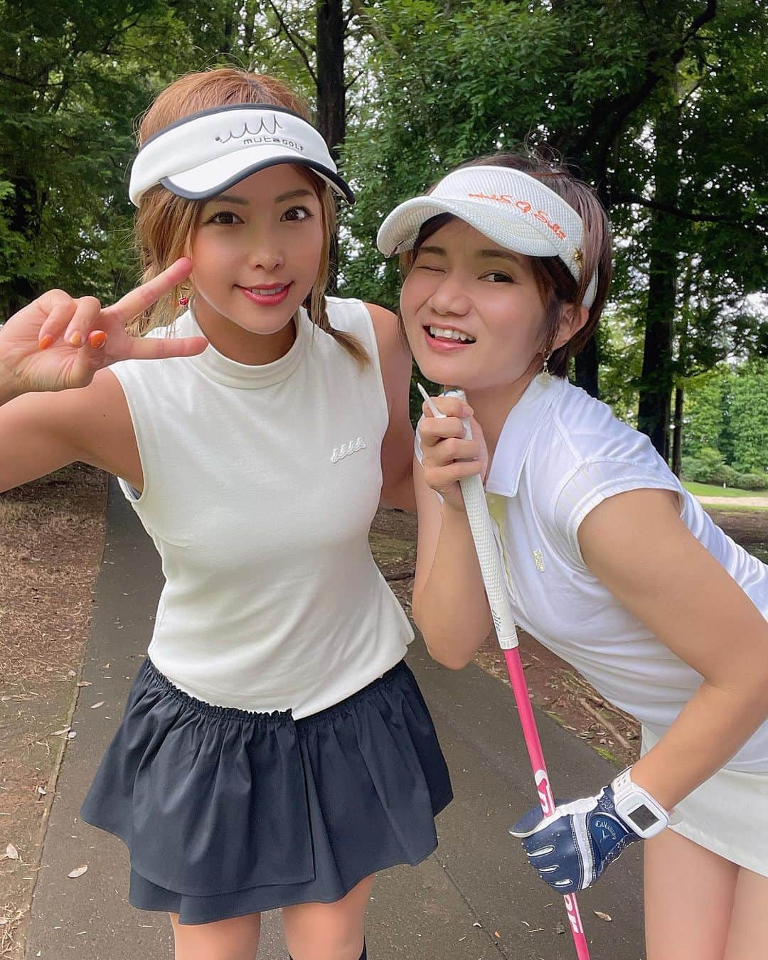 あおい夏海さんのインスタグラム写真 - (あおい夏海Instagram)「るみちゃんとさわちんと3人でゆるーく女子会ゴルフ🫶💕 @sawakooki  @rumi_official_0616   さわちんのピナちゃんもあっという間にもうすぐ2歳🙌‼️ 早いなぁ✨‼️‼️ 周りの友達だいぶ赤ちゃんラッシュでママになってて、みんなママちゃんとしてて凄い🥹💓 いつ私もママになってもいいように、 今をめいいっぱい楽しもうと思います☺️✨✨  この日のコーデは ムータのワンピース @muta__official   シルエットが可愛い🫶💓   #ゴルフ女子  #ママゴルファー  #ゴルフウェア  #ゴルフ場  #ゴルフコーデ #ゴルフ  #ゴルフファッション  #スポーツ女子」7月10日 20時00分 - natsumi.aoi