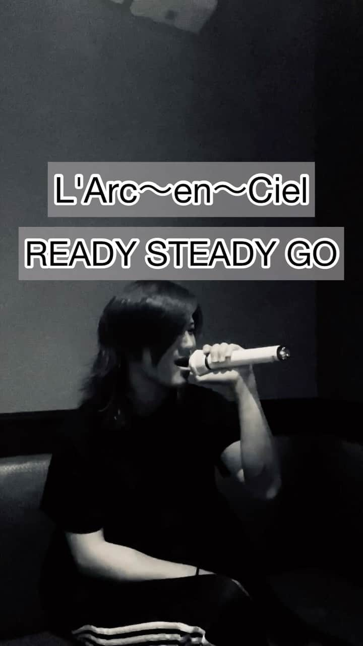 樋渡大輝のインスタグラム：「L'Arc〜en〜Cielのhydeさんのものまねで「READY STEADY GO」です  #ものまね #モノマネ #ものまね芸人  #モノマネ芸人  #お笑い #吉本 #お笑い芸人 #ラルク #ラルクアンシエル  #ロック #音楽」